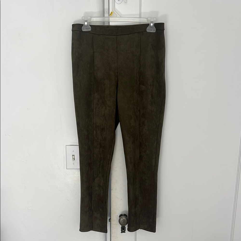 Hem & Thread Olive Cropped Pants